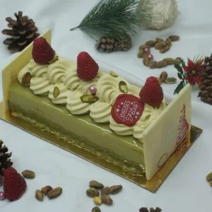 Raspberry pistachio pleasure